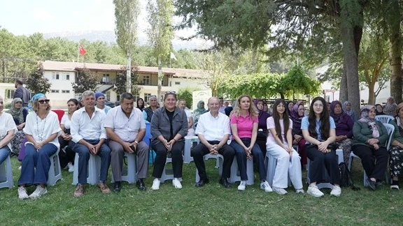 Denizli’de kadınlar doğayla iç içe yaz kampında