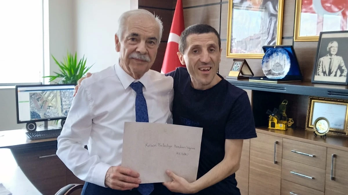 Hakan Geçim’den Başkan Özcan’a özel çocuklar için film talebi