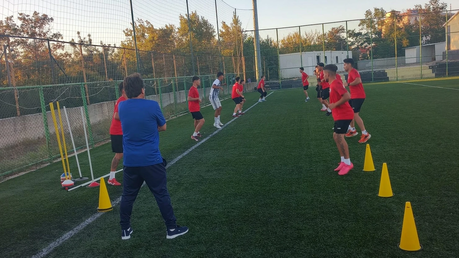 Keşan İdmanyurdu yeni sezona genç kadro ile 'merhaba' dedi
