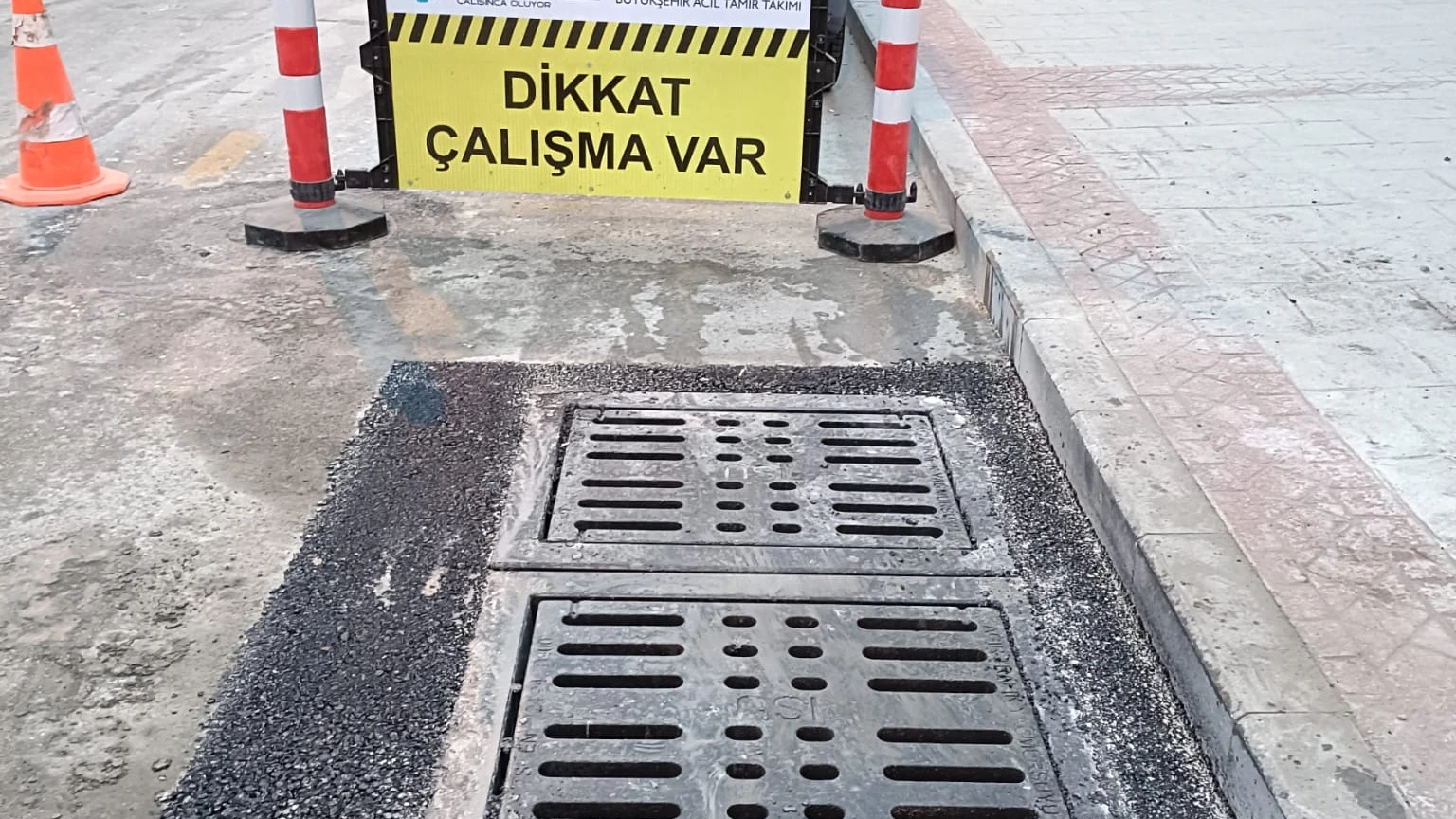 Kocaeli’de yol bakım çalışmaları sürüyor