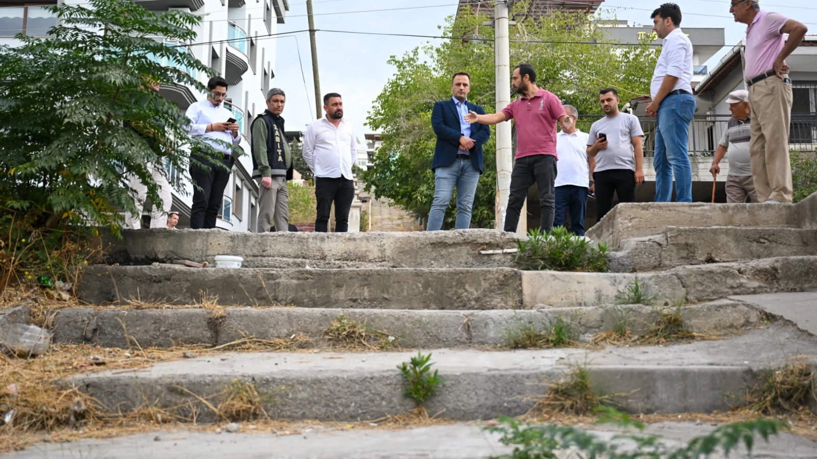 Bornova’da çifte merdiven hamlesi