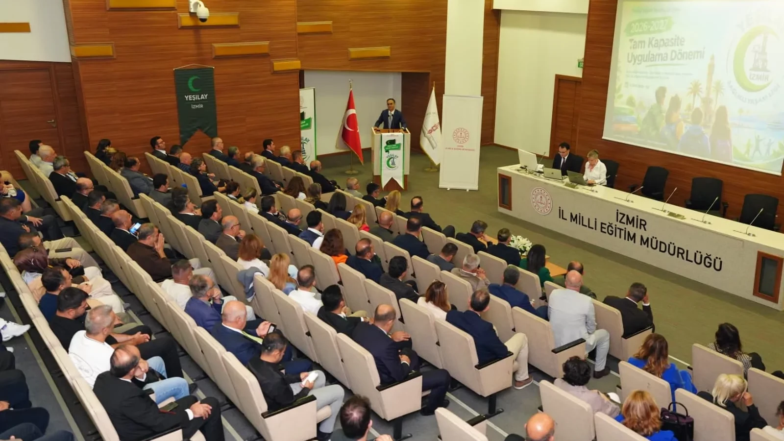 İzmir’de Yeşilay Sağlıklı Yaşam Ligi’nin yeni dönem koordinasyonu yapıldı