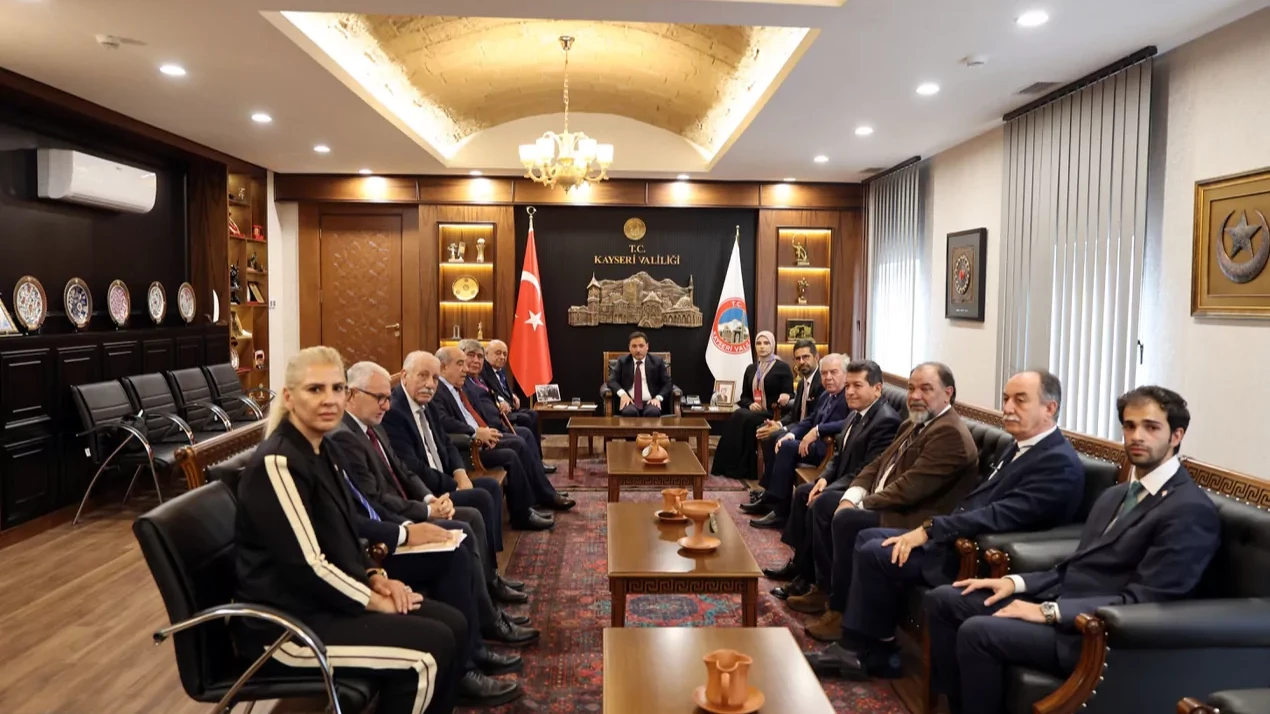 Kayseri Talas'ta Türk Dünyası Şair ve Yazarlar Buluşması coşkusu
