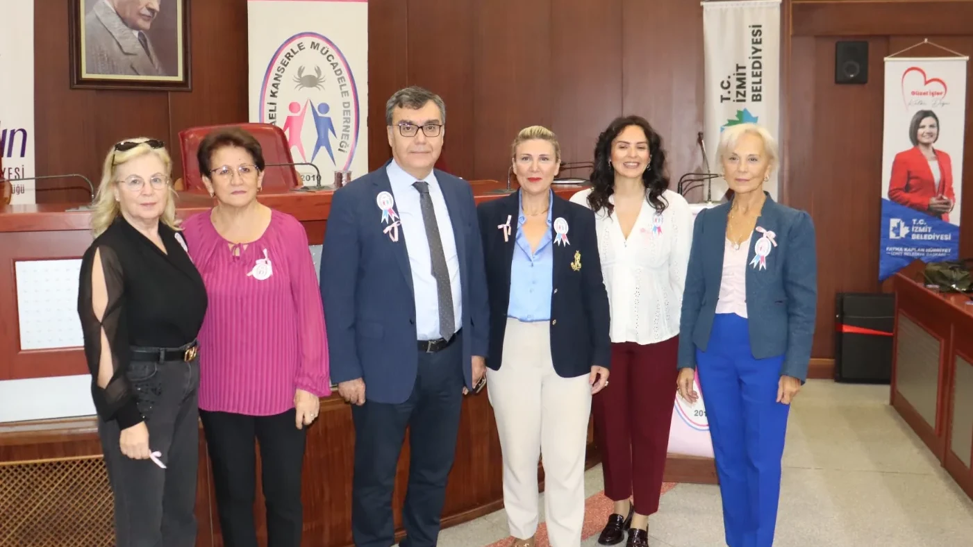 İzmit Belediyesi'nden meme kanseri farkındalık semineri