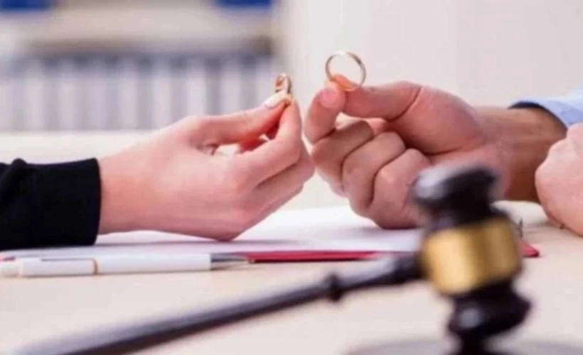 Boşanma davasında emsal karar: Eşini gizlice dinledi, nafaka ve tazminat alamadı
