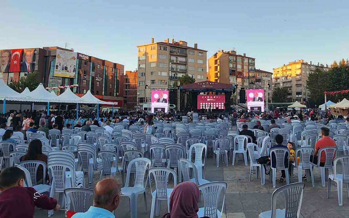 Ahilik Haftası Resmi Töreninde Meydan Boş Kaldı
