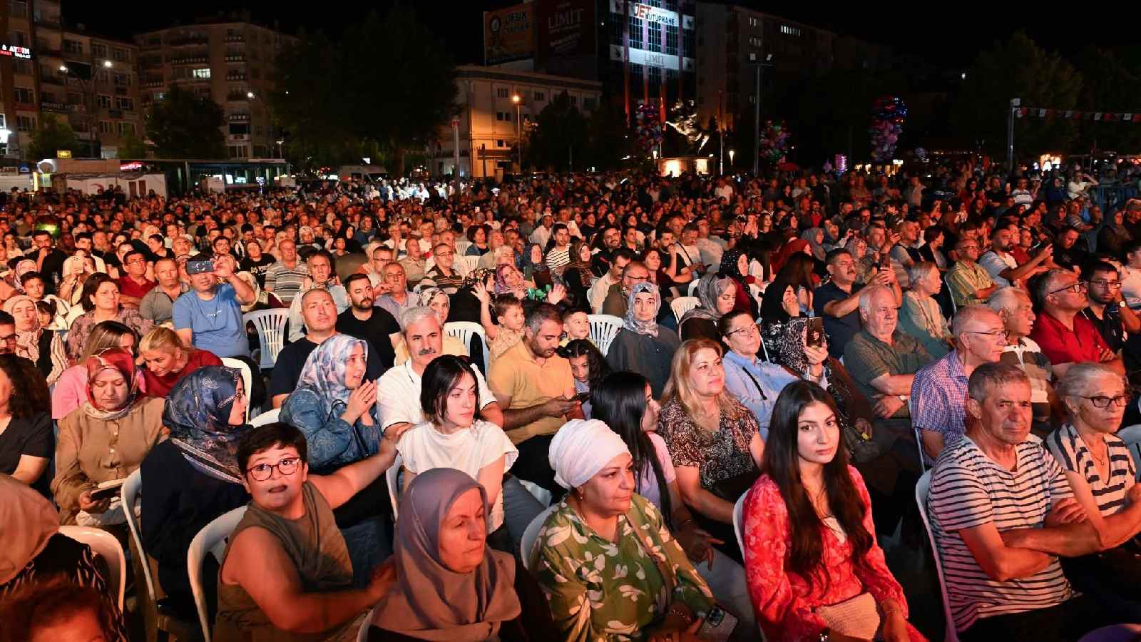 fest-zincir-011423