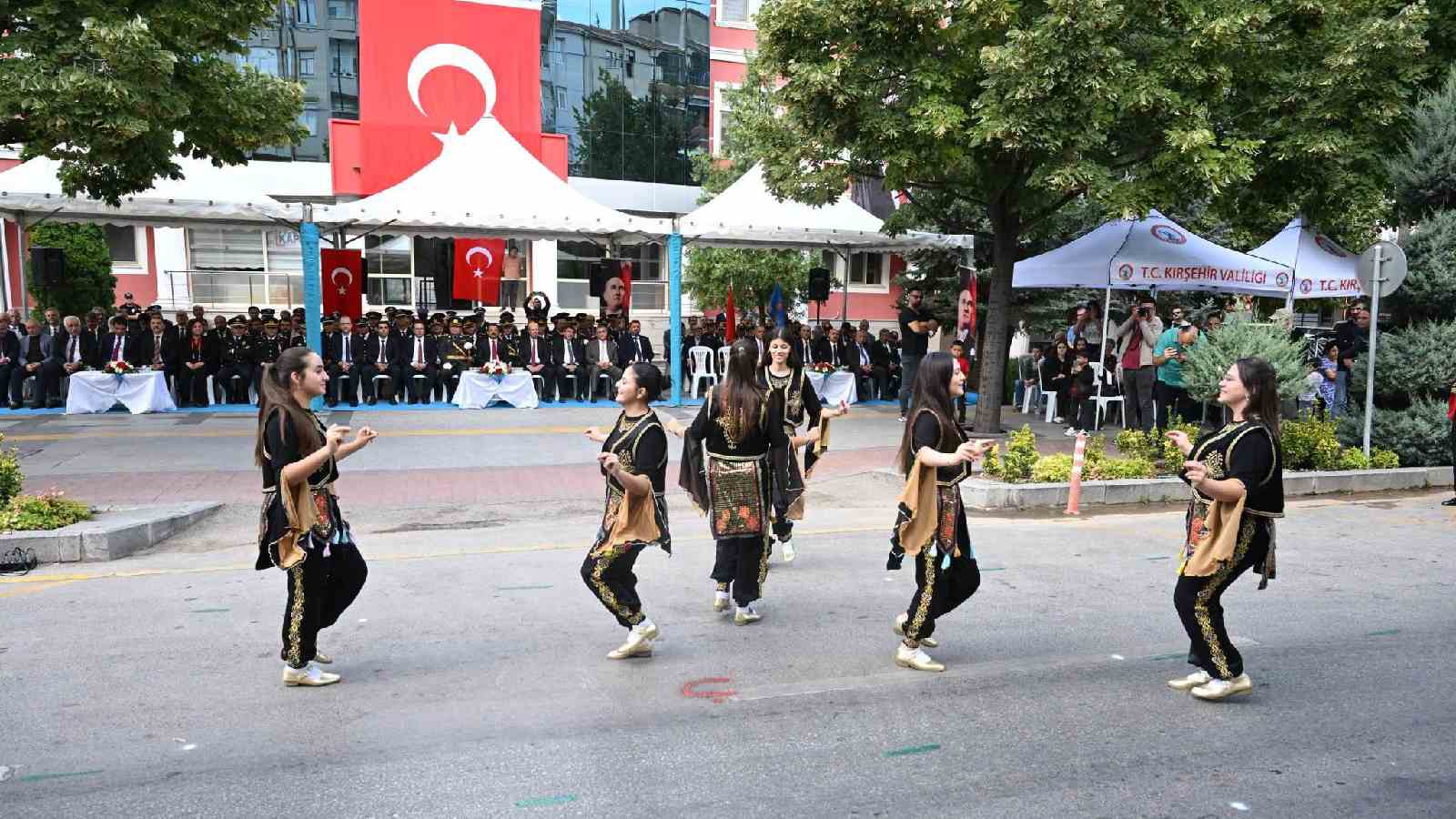 halk-oyunu2-022337