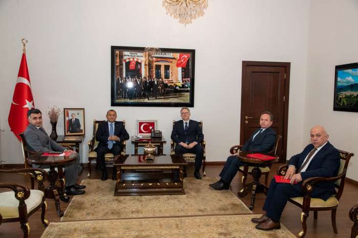 Trabzonlu iş insanı Hasan Osman Sabır'dan Ordu'da eğitime destek