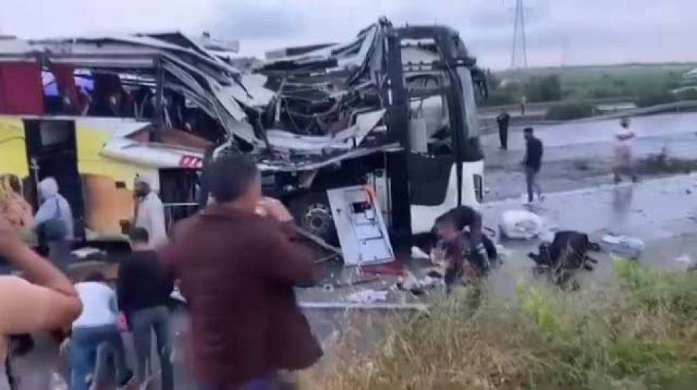 Mersin'de katliam gibi kaza: 10 kişi öldü, 30 kişi yaralandı  - Videolu Haber