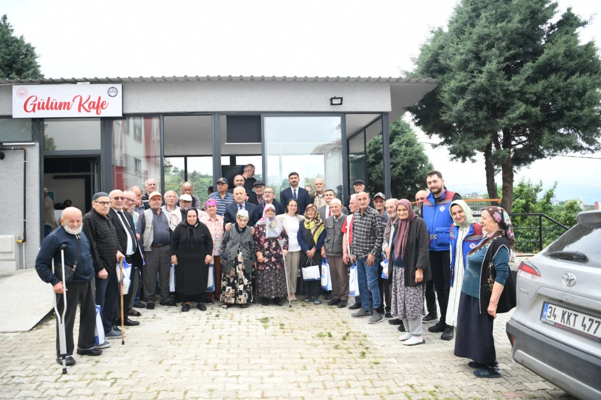 Trabzon'da Huzurevi Sakinlerinin Doğum Günü ve Babalar Günü’nü Kutladı!