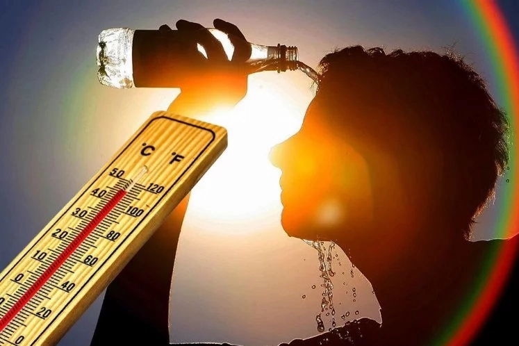 Kavurucu sıcaklar etkisini sürdürüyo! İki bölgede kuvvetli rüzgar bekleniyor