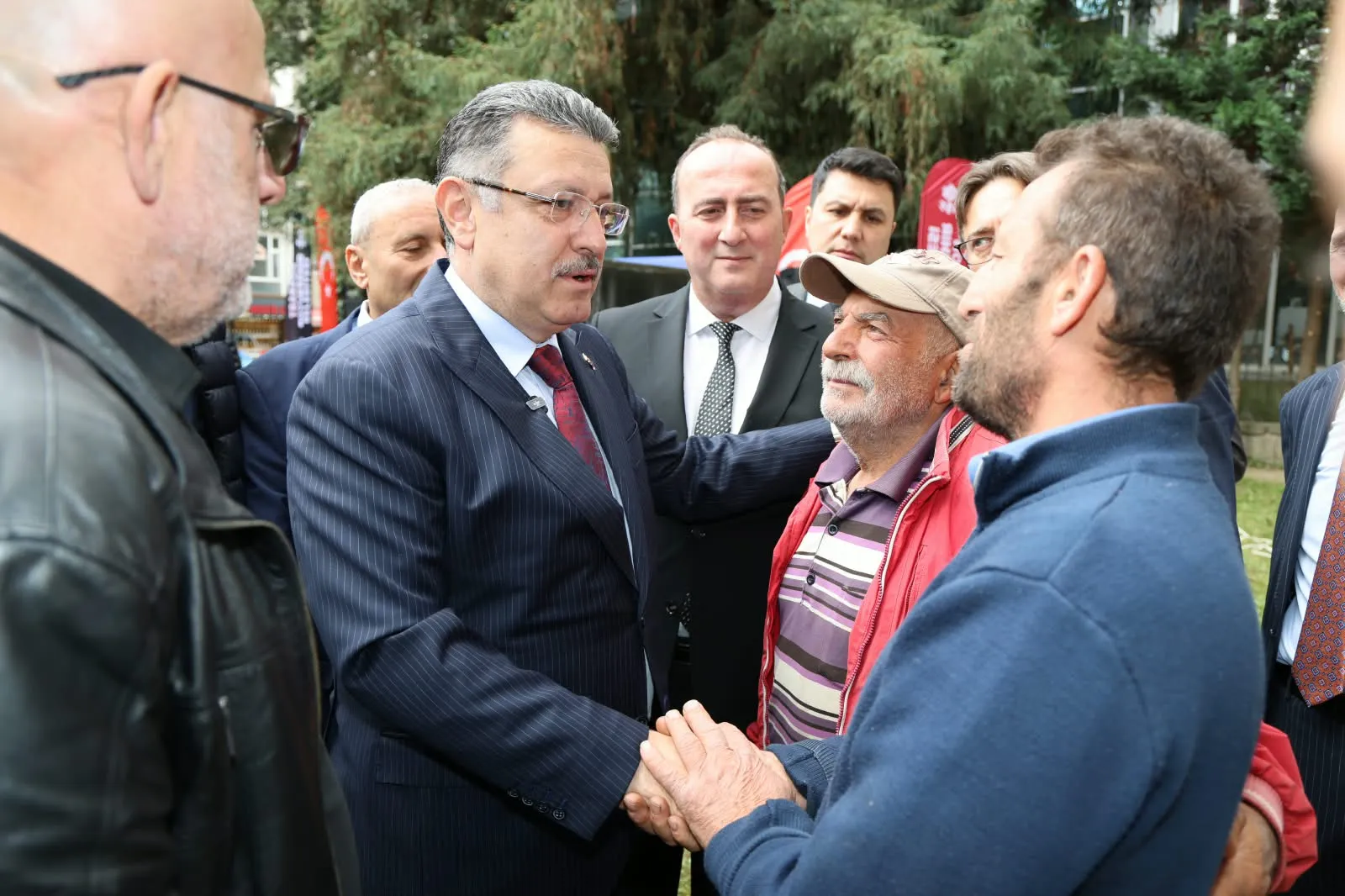 trabzon-buyuksehirden-mackada-ureticiye-yuzde-90-hibe-destegi-180-koyun-dagitildi-2-031426