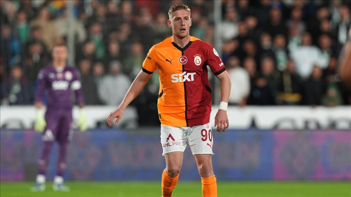 Galatasaraylı futbolcu Metehan Baltacı tahliye oldu