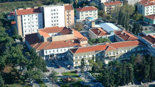 Ezine Devlet Hastanesinin erkek tuvaletinde bebek cesedi bulundu