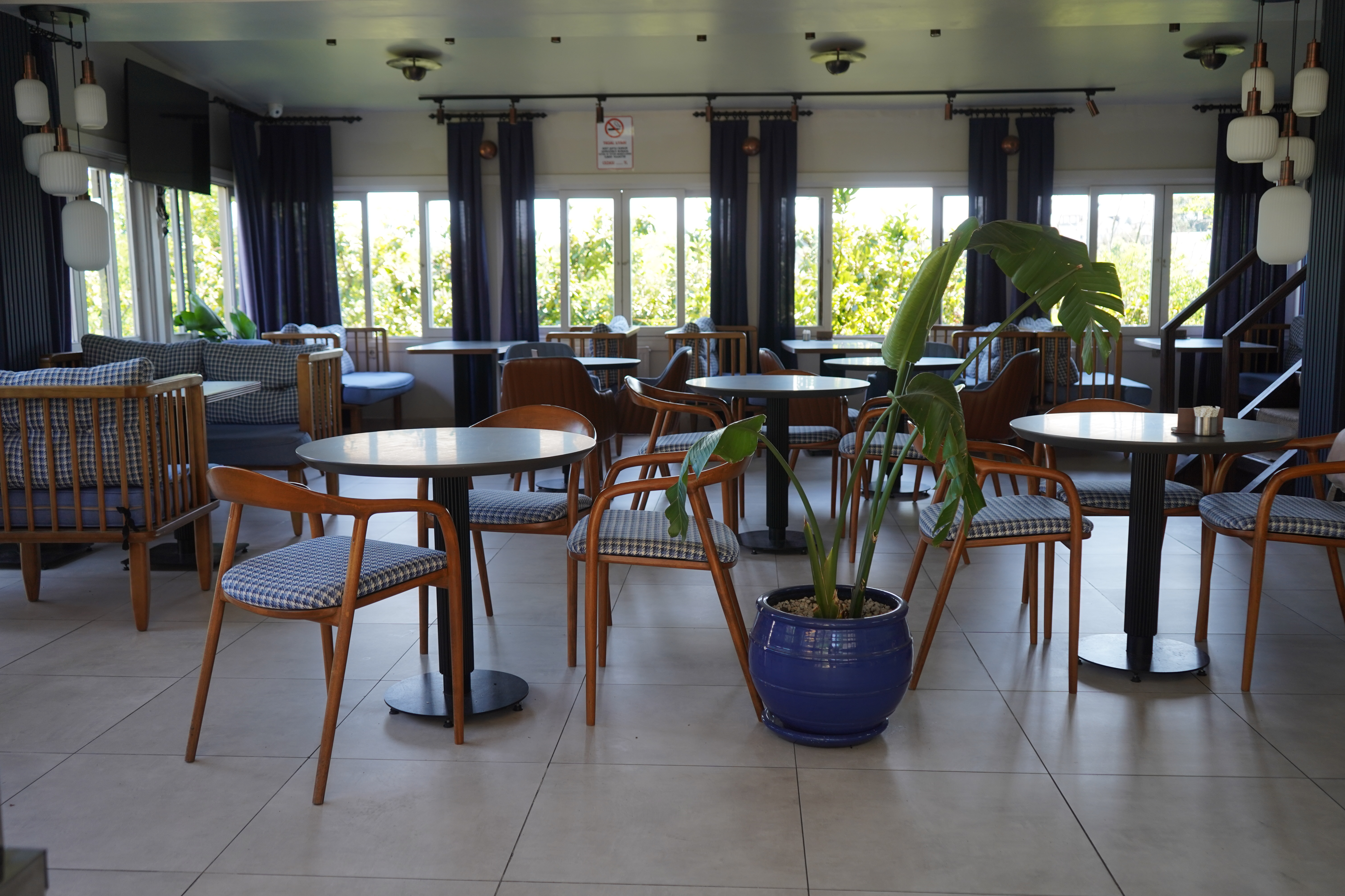 gleen-lounge-5-102449