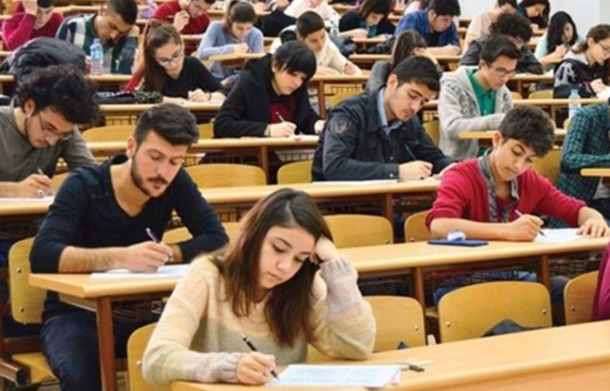 YÖK, depremzede öğrencilerin ‘özel öğrencilik hakkını’ 1 yıl uzattı