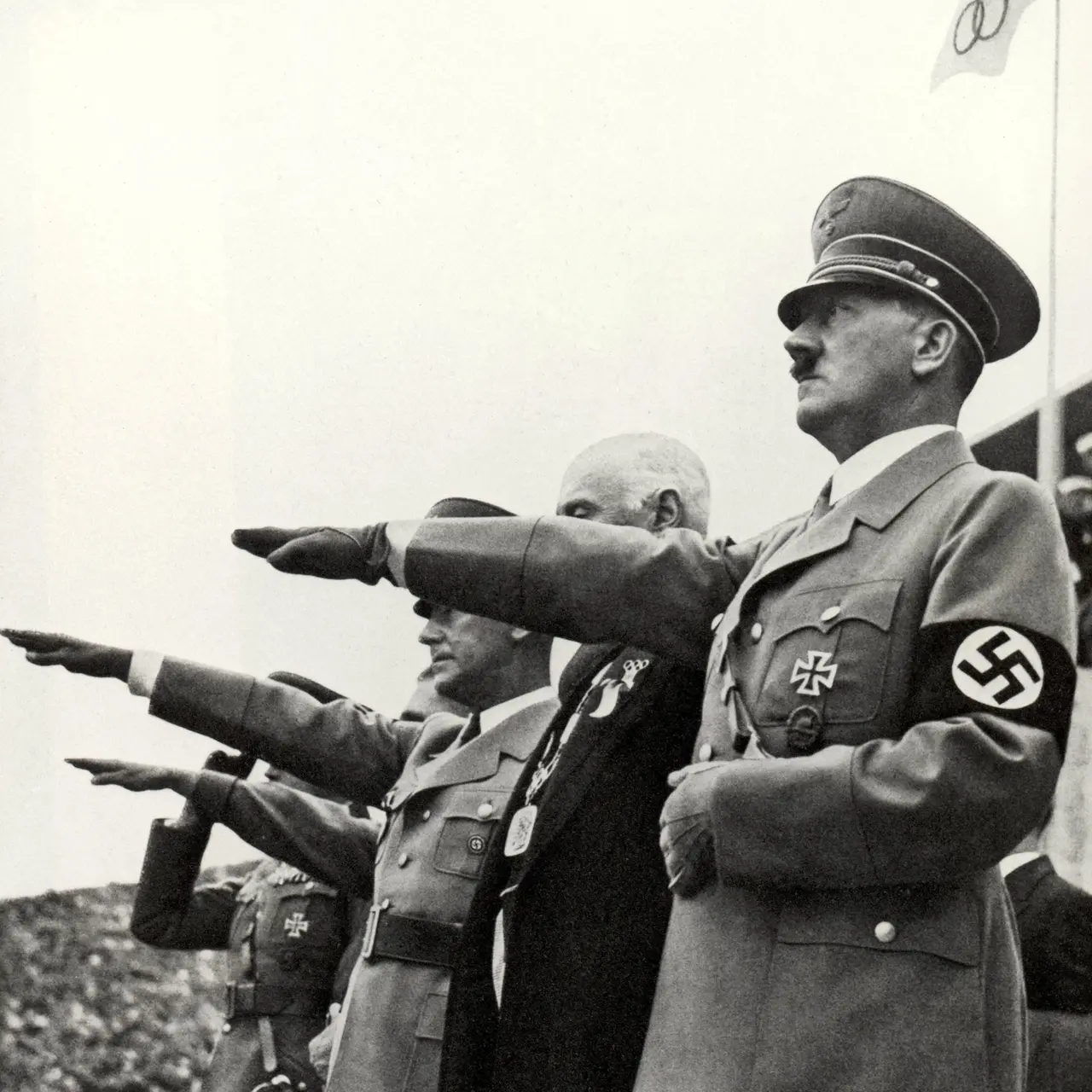 hitler-033825