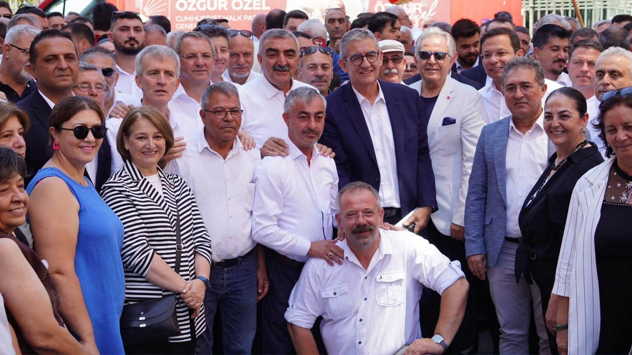 ayvalik-belediye-baskani-ergin-chp-den-istifa-etti-051852