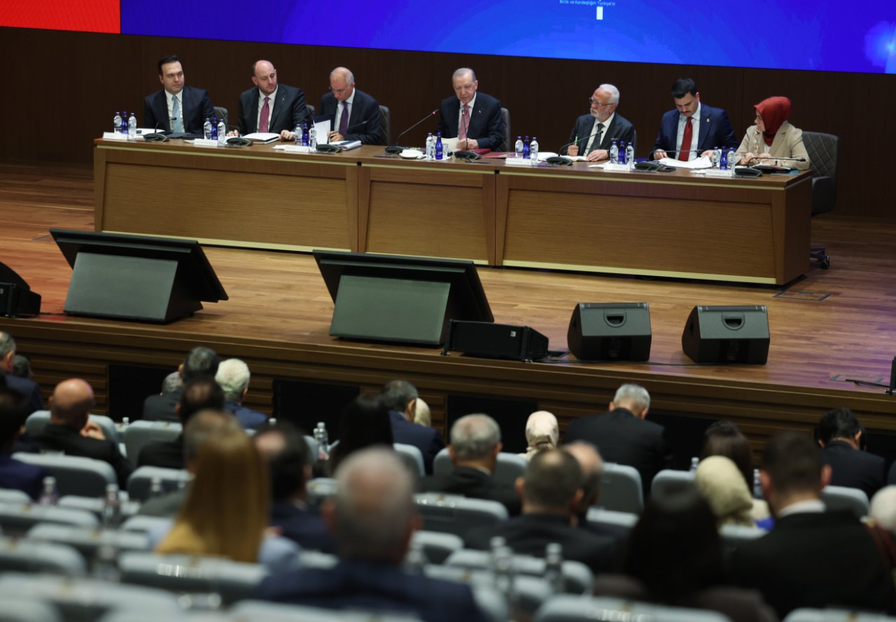 erdogan-mykda-teskilat-uyelerine-talimat-verdi-meclis-tarihi-bir-adim-atti-bunu-iyi-a-1807725202608070101202608070101382-103843