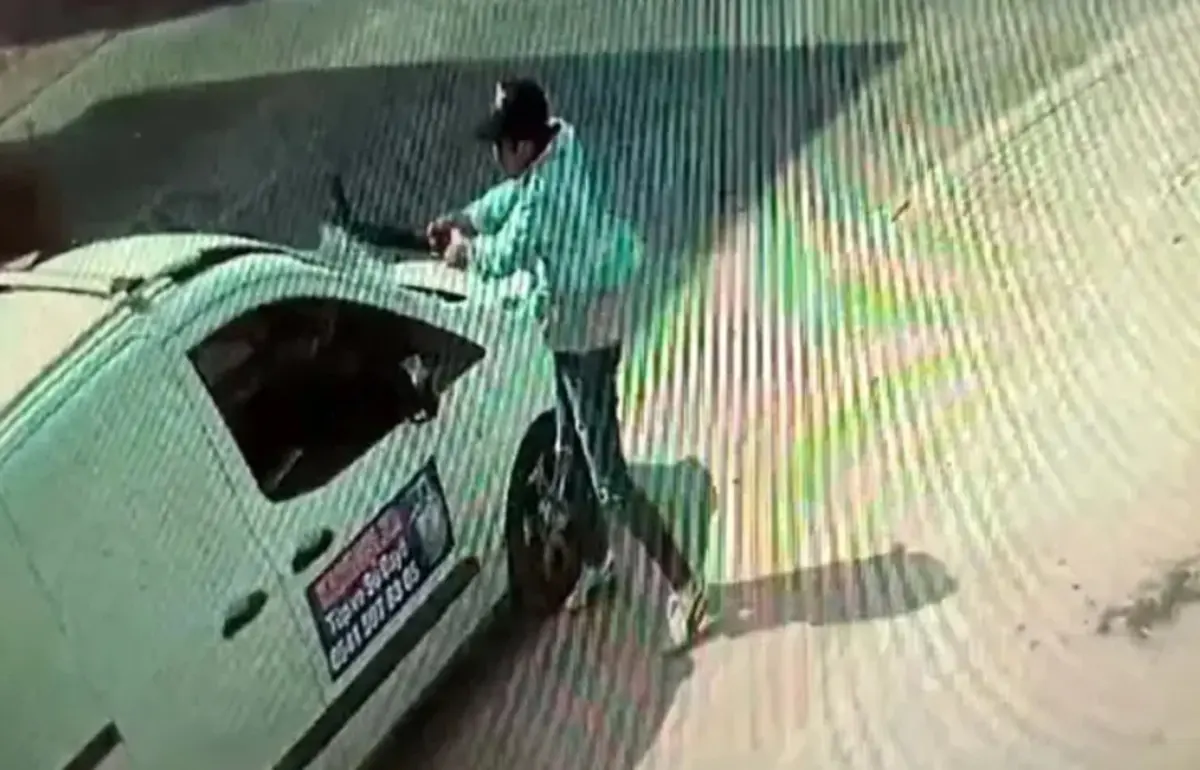 1200xauto-014114