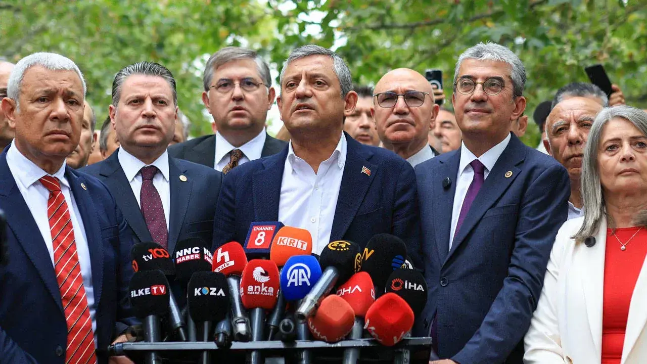 yeni-partinin-merkez-yonetim-kurulu-belli-oldu-054332