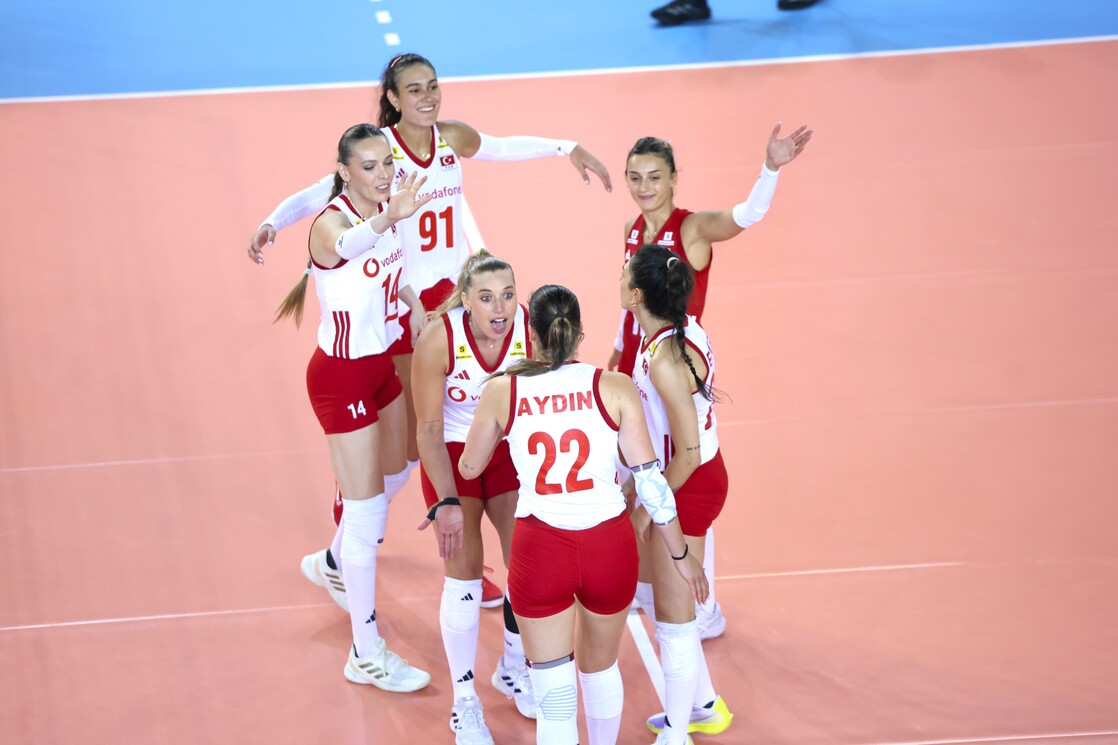 Filenin Sultanları Avrupa Voleybol Şampiyonası'nda sahaya çıkıyor