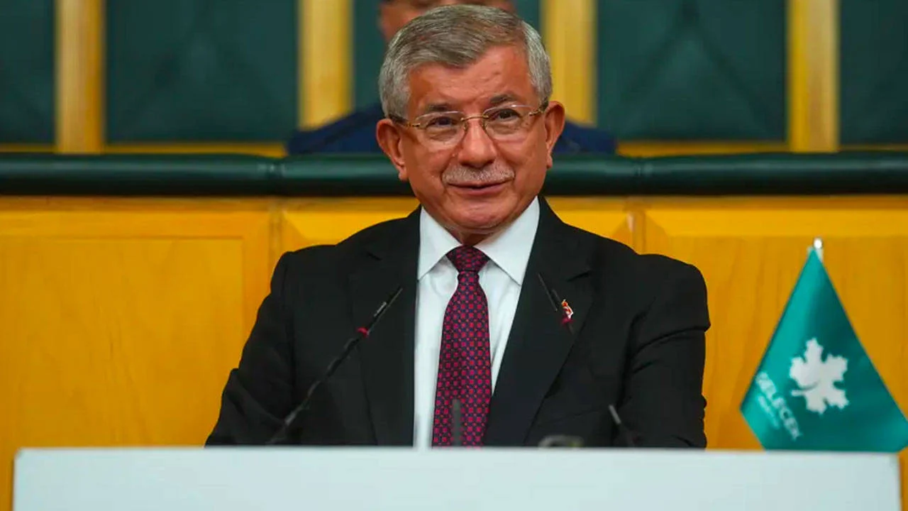 gelecek-partisi-resmen-feshedildi-043426