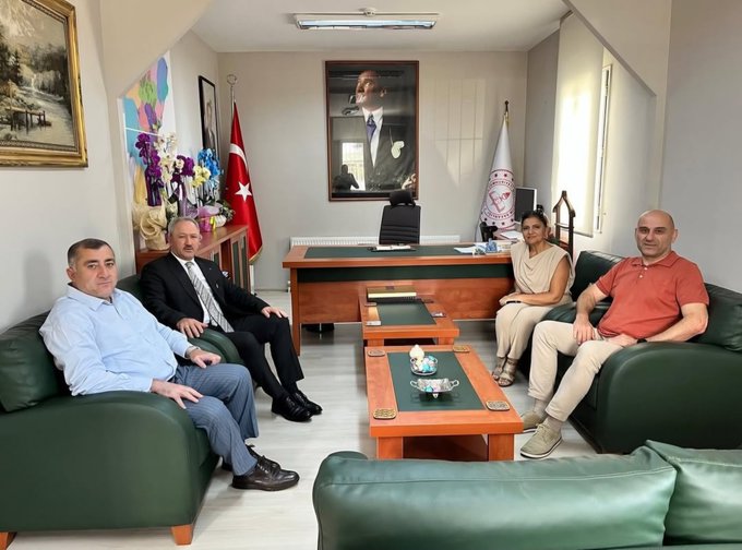 Sarıyer İlçe Milli Eğitim Müdürü Semih Durmuş'a tebrik ziyareti