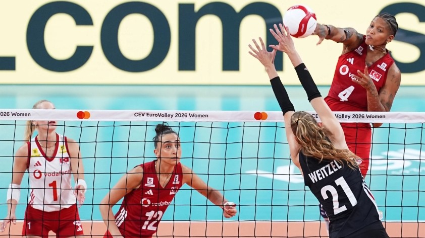 Filenin Sultanları, Avrupa Voleybol Şampiyonası'nda Almanya'yı devirdi