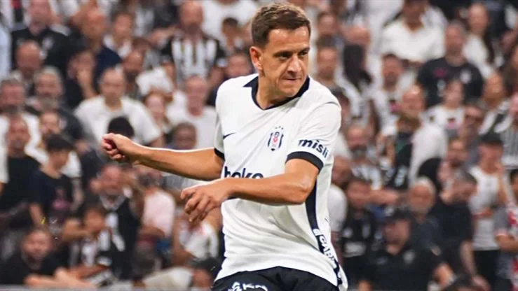 Beşiktaş, Amir Hadziahmetovic ile sözleşmesini feshetti