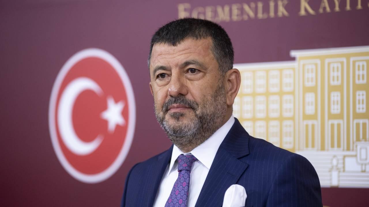 Veli Ağbaba pazarda fenalaşarak hastaneye kaldırıldı