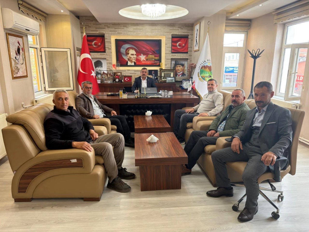 nigdede-ciftlik-belediye-baskani-arif-cakil-chpden-istifa-etti-1820110202610021421202610021421232-035640