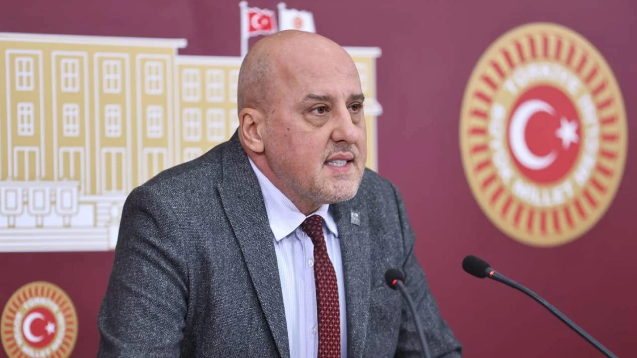 ahmet-sik-turkiye-yasa-devleti-olma-niteligini-de-kaybetti-052215