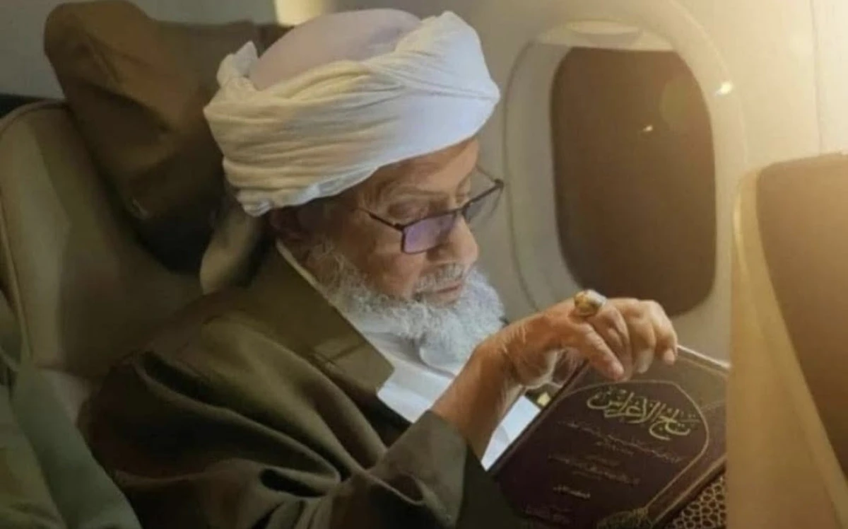 Seyyid Habîb Ömer el-Ceylânî Hazretleri Vefat Etti: Uçakta Kitap Okurken Son Demler ve İlham Verici Hayat Hikayesi