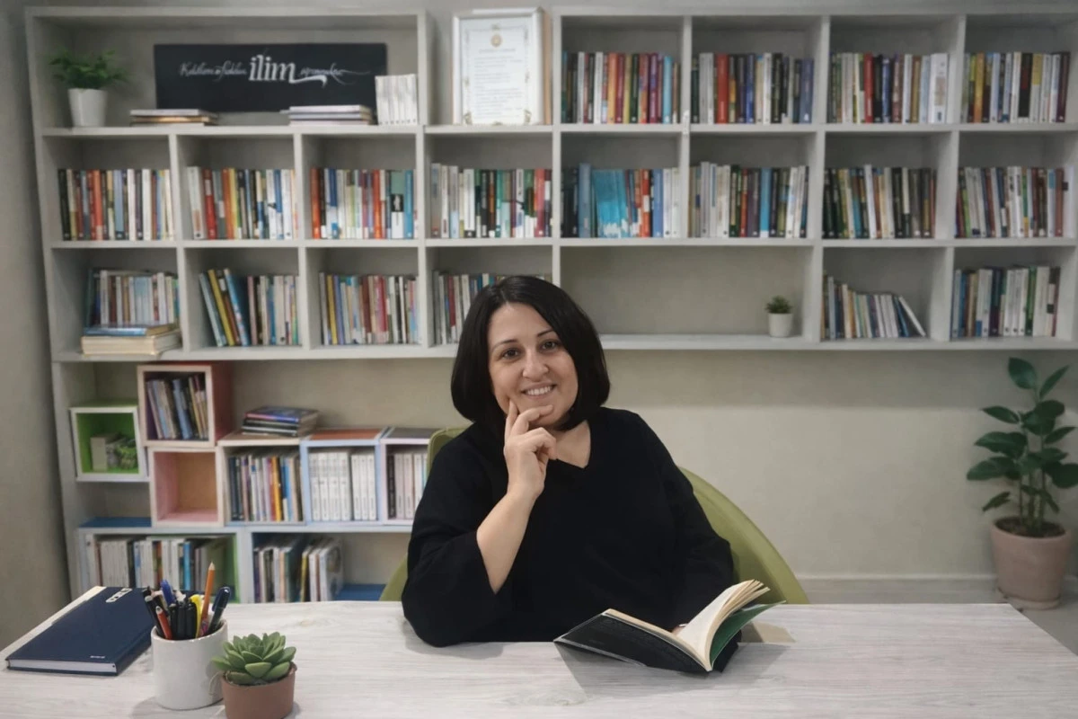 Özgür Akkuş​: Kadın Olmanın Coğrafyası