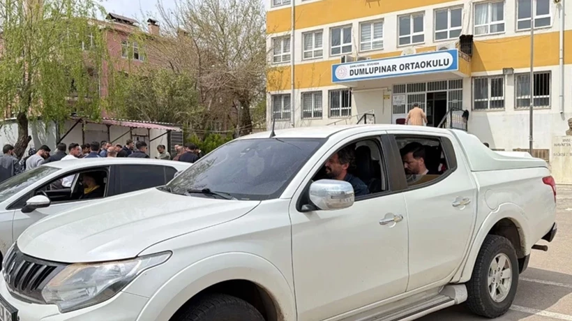 Şanlıurfa öğretmene bıçaklı saldırı olayını konuşuyor