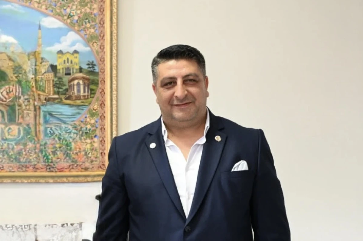 Umut YILDIZ Bayram Mesajı yayımladı!