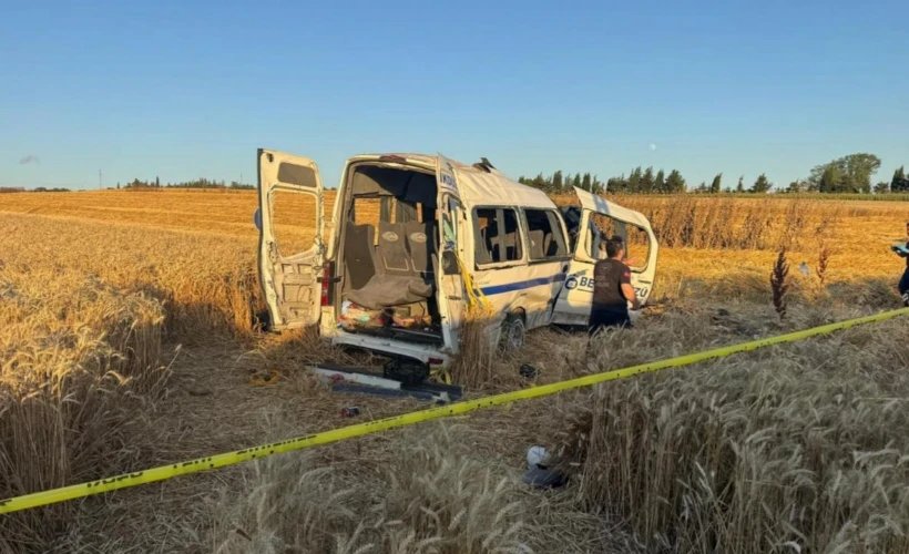 Silivri minibüs devrilmesi 2 ölü, 10 yaralı