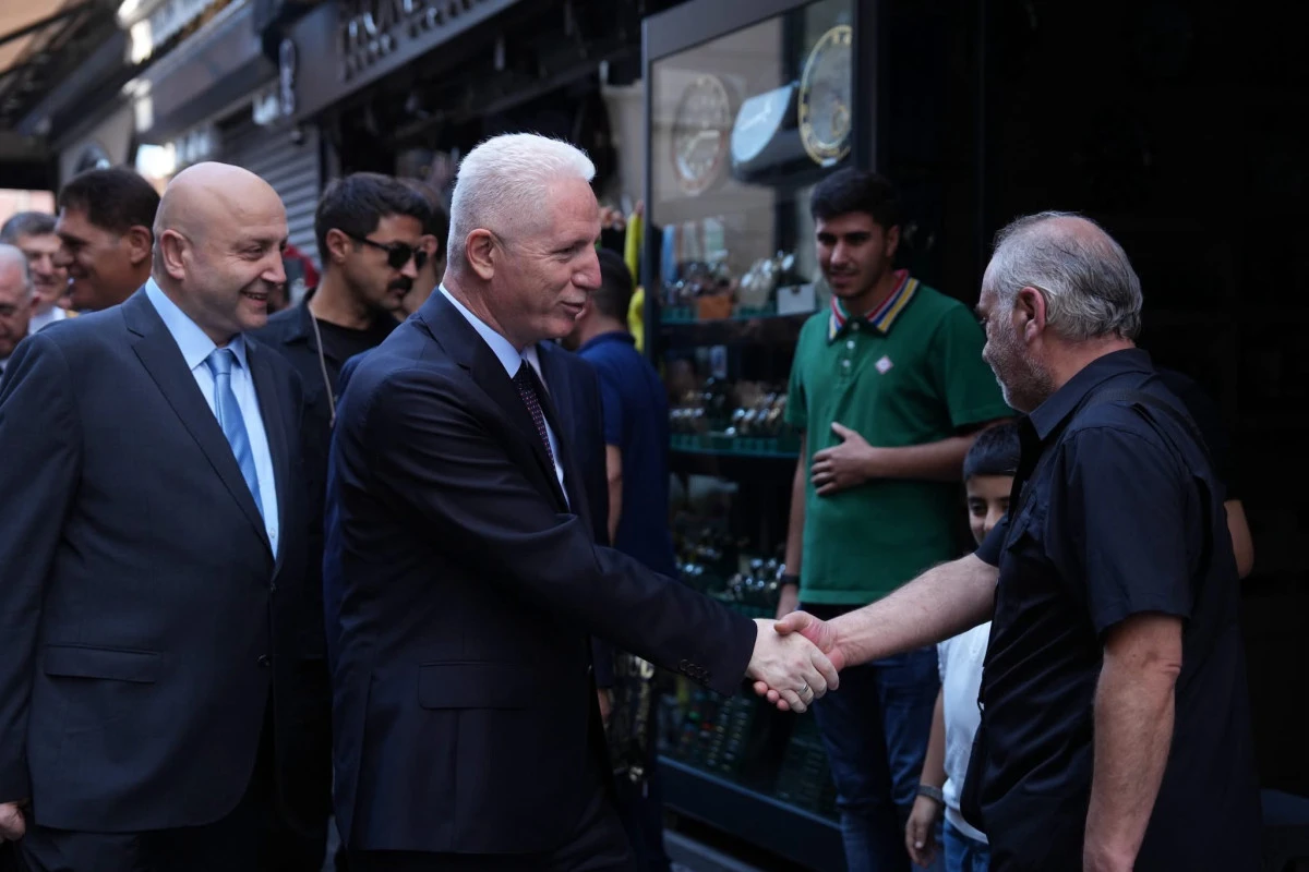 Davut Gül, Kapalıçarşı’yı ziyaret etti