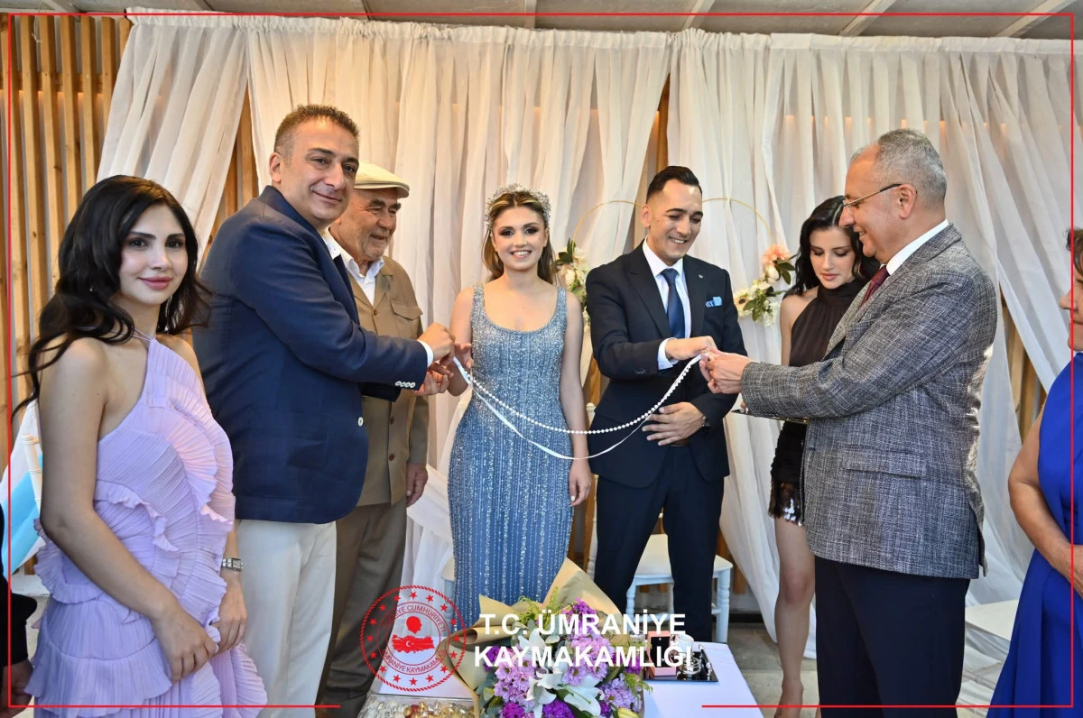 Yüksel Çelik’ten Polis Memuruna Özel Ziyaret: Nişan Törenine Katıldı