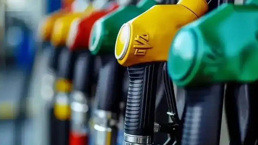 Akaryakıta zam geldi! Motorin fiyatı 80 TL'yi aştı, benzine de zam geliyor