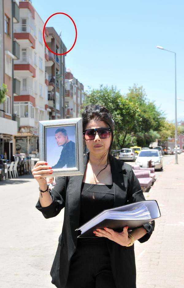 25 bıçak darbesiyle intihar raporuna itiraz