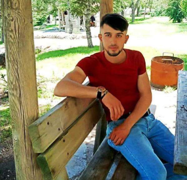 Emre denizde boğuldu, arkadaşının durumu ağır