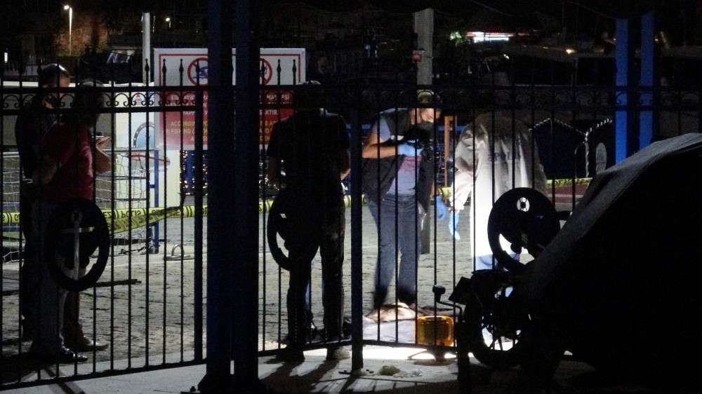 Falezlerden düşen genç, kurtarılamadı