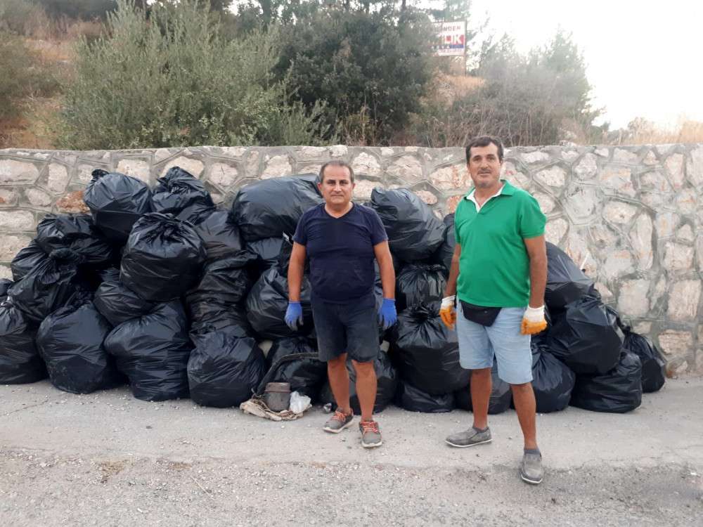 Doğaseverler ormanları temizliyor