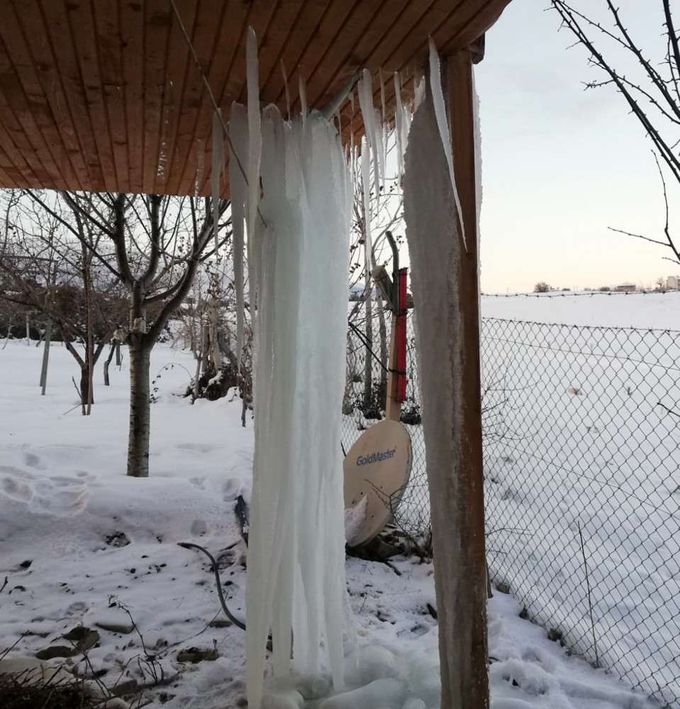 Elmalı buz kesti