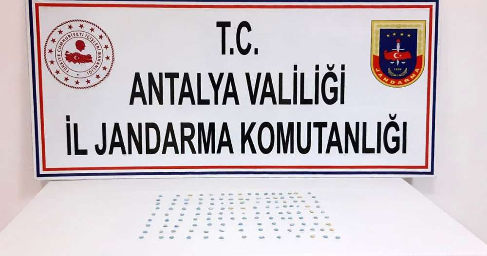 Kumluca'da 134 uyuşturucu hap ele geçildi