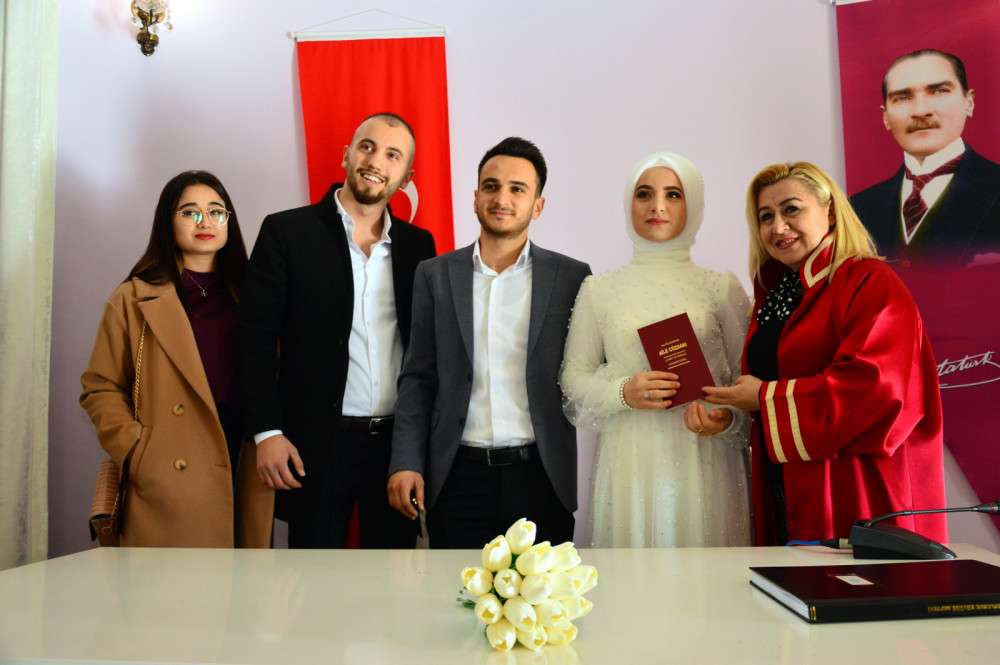  '02.02.2022' tarihinde nikah heyecanı
