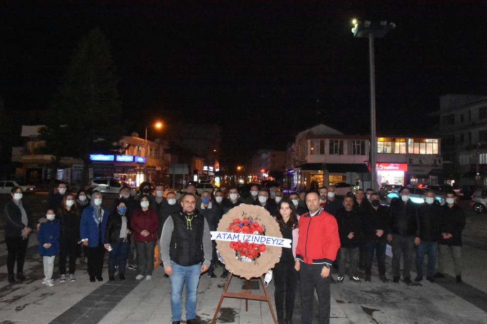 Atatürk Anıtı'na saldırı Demre'de protesto edildi